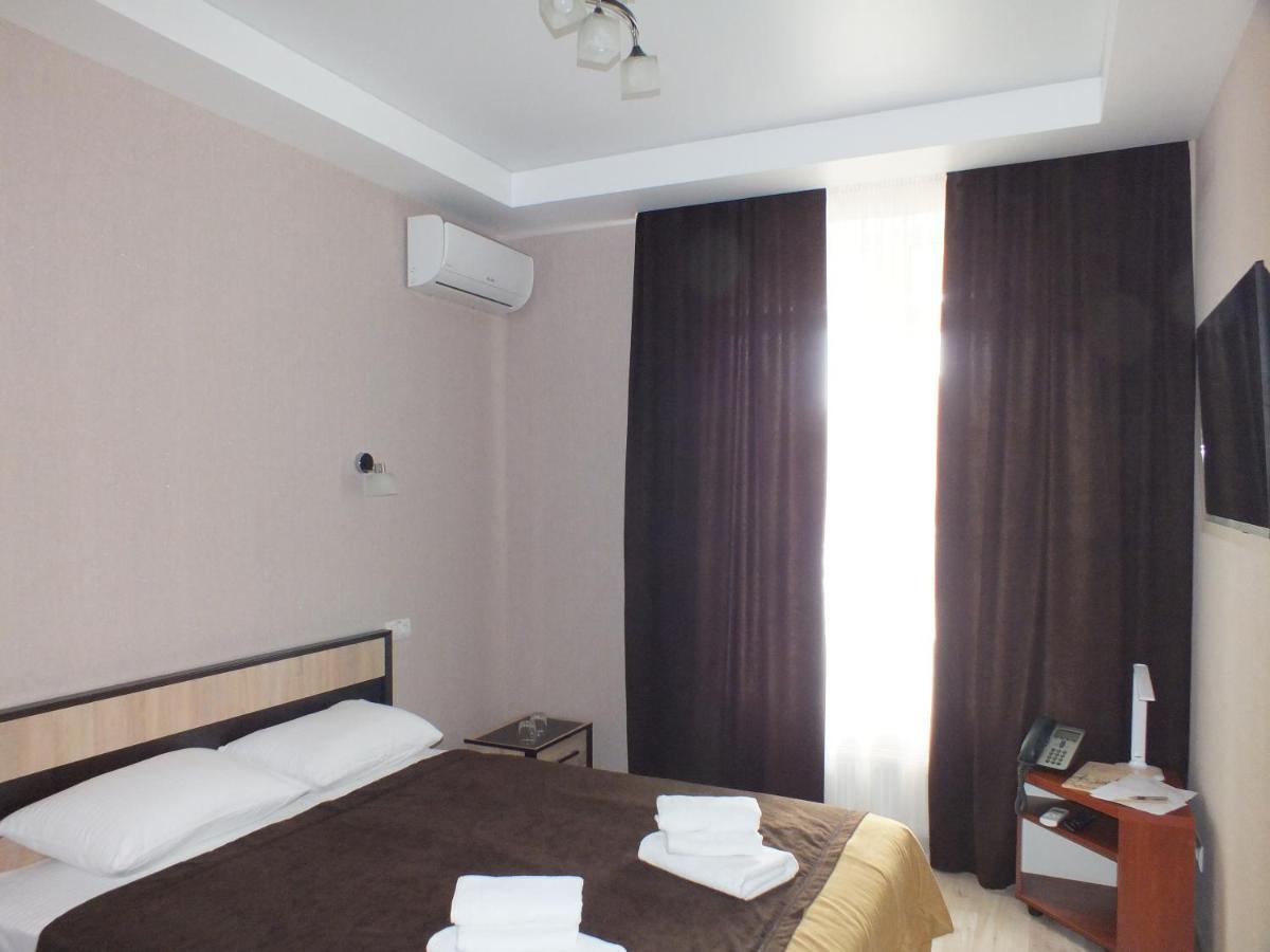 Melitopolʼ Vorontsovskiy Hotel מראה חיצוני תמונה
